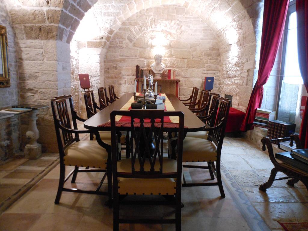 Bed and Breakfast Palazzo Antica Via Appia Бітонто Екстер'єр фото