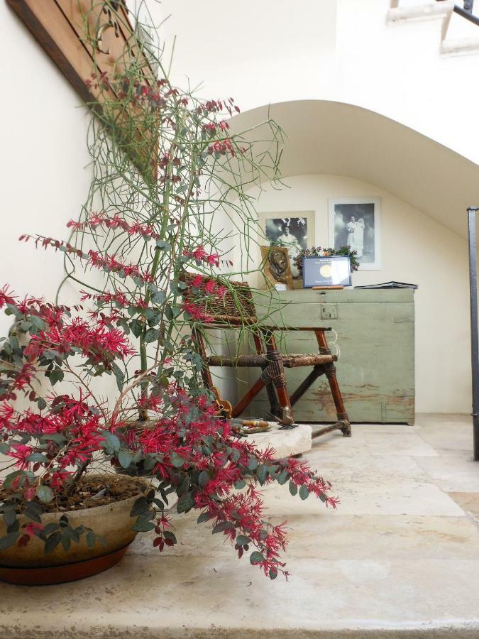 Bed and Breakfast Palazzo Antica Via Appia Бітонто Екстер'єр фото